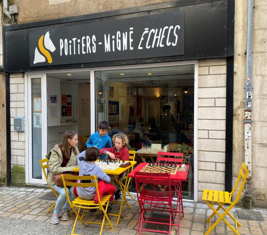Stage d'échecs Jeunes à Poitiers – Juillet 2025 poitiers migne echecs le meilleur club dechecs dans poitiers la vienne et en nouvelle aquitaine