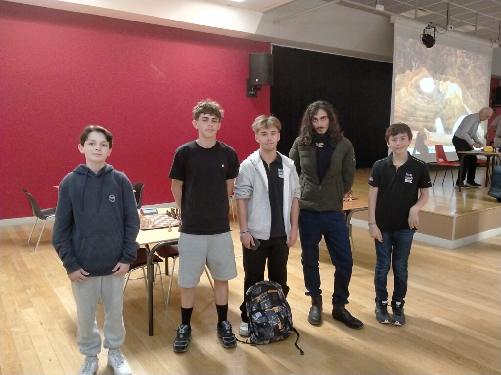 Rapide de La Couronne : le quarté dans le désordre! tournoi echecs poitiers 2025
