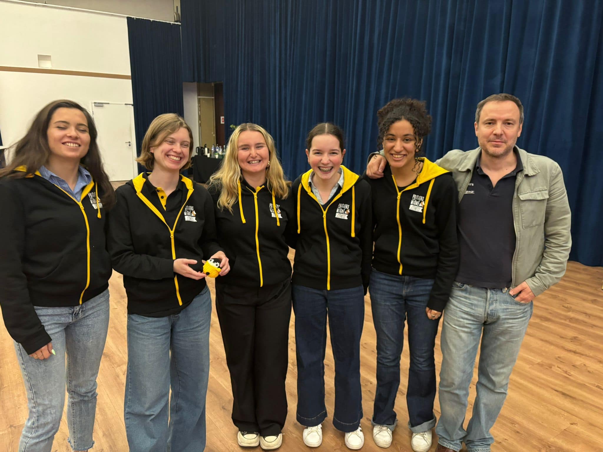 Maintien en Top 12 féminin pour l'équipe interclubs de Poitiers-Migné Échecs. De gauche à droite, Beloslava Krasteva (Grand-Maitre International Féminin), Inès Leriche, Jeanne Barbotte, Anaelle Carnet et Nay Djedidi