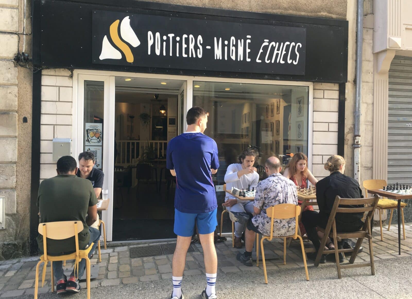 Apprendre les échecs à Poitiers : cours pour enfants, adultes et débutants Cours d'échecs pour adultes organisé par Poitiers-Migné Échecs