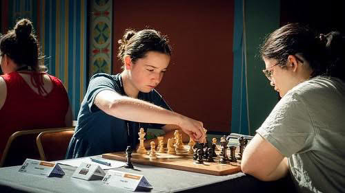 Soirée de rentrée pour le pôle féminin jouer aux échecs avec le pôle féminin de Poitiers-Migné Échecs - échecs à Poitiers